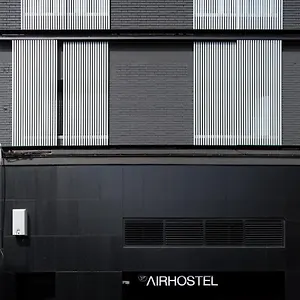 Albergue Airhostel Barcelona Airport 24h, El Prat de Llobregat